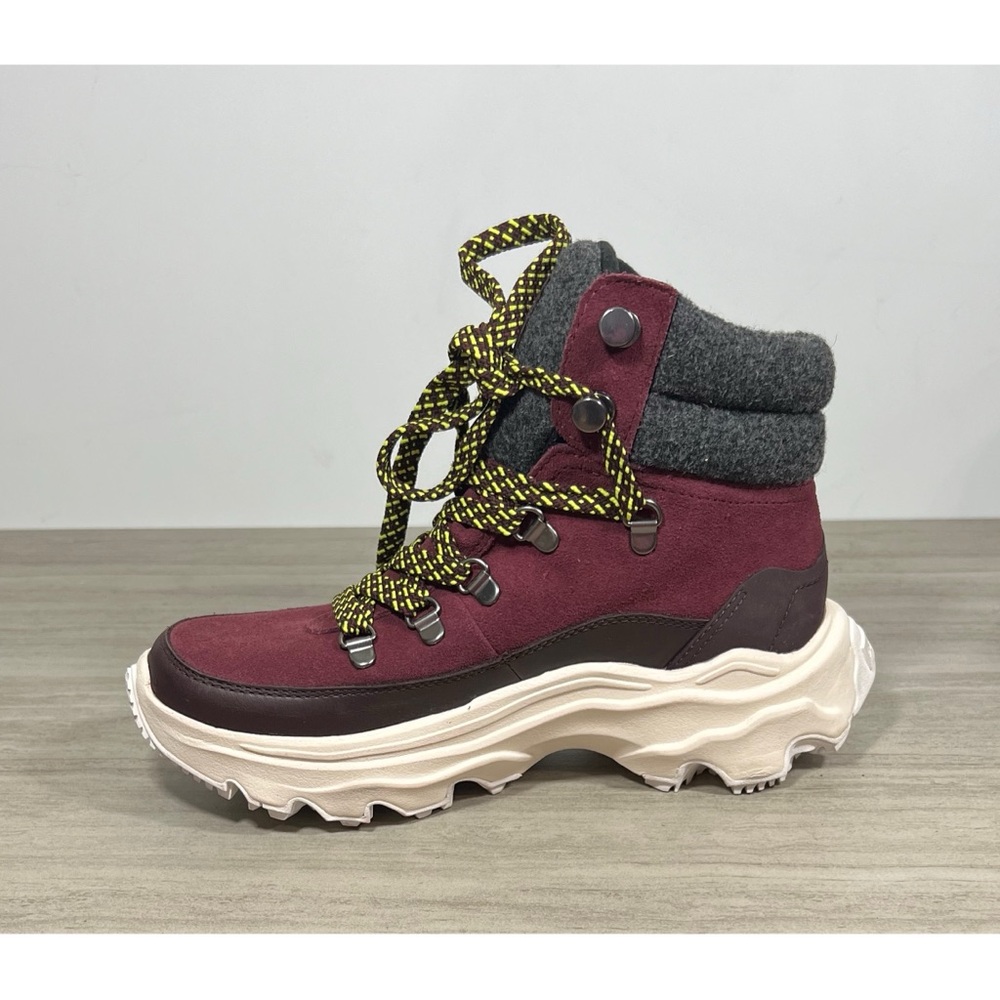 SOREL Women's Kinetic Breakthru Conquest Boot size 7.5 - Picture 8 of 12
